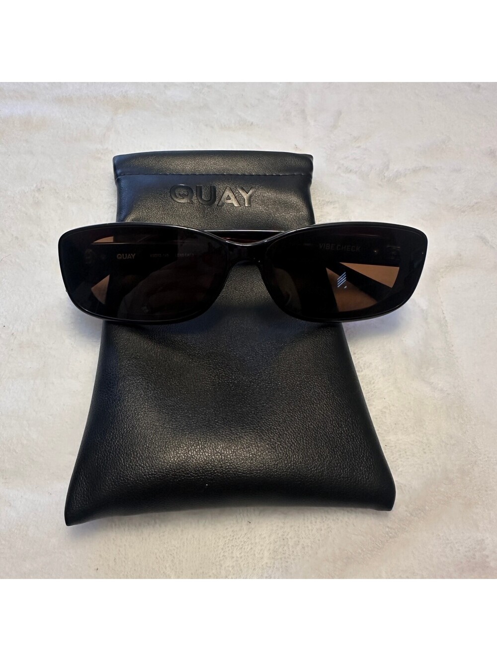 Quay Vibe Check Brown Rectangular Sunglasses with Case